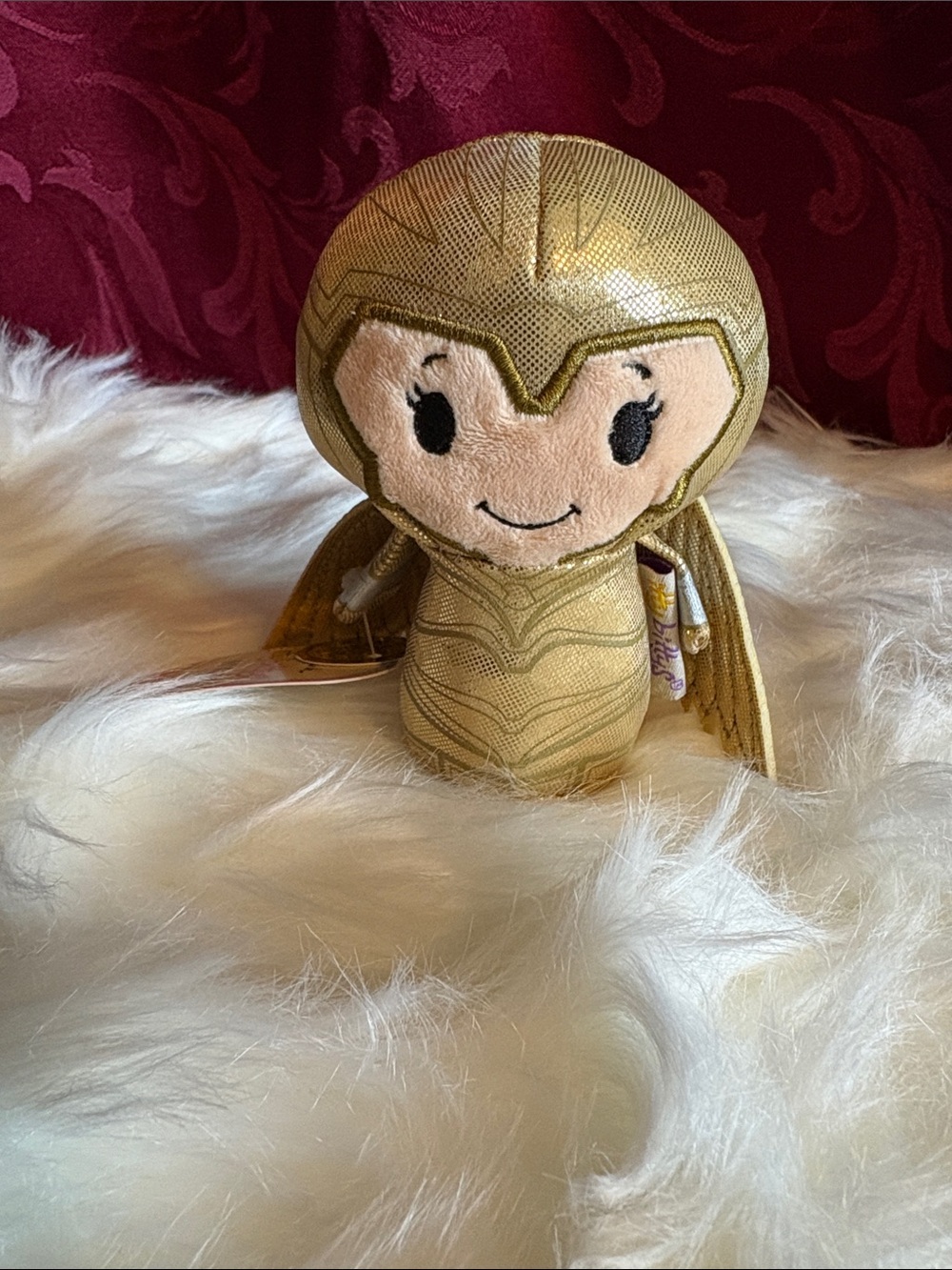 Hallmark itty bittys Wonder Woman Golden Armor Plush - Gold